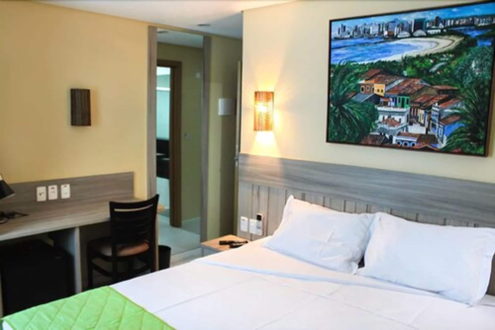 ז'אבואטו דוס גוארראפס Hotel Anahi מראה חיצוני תמונה