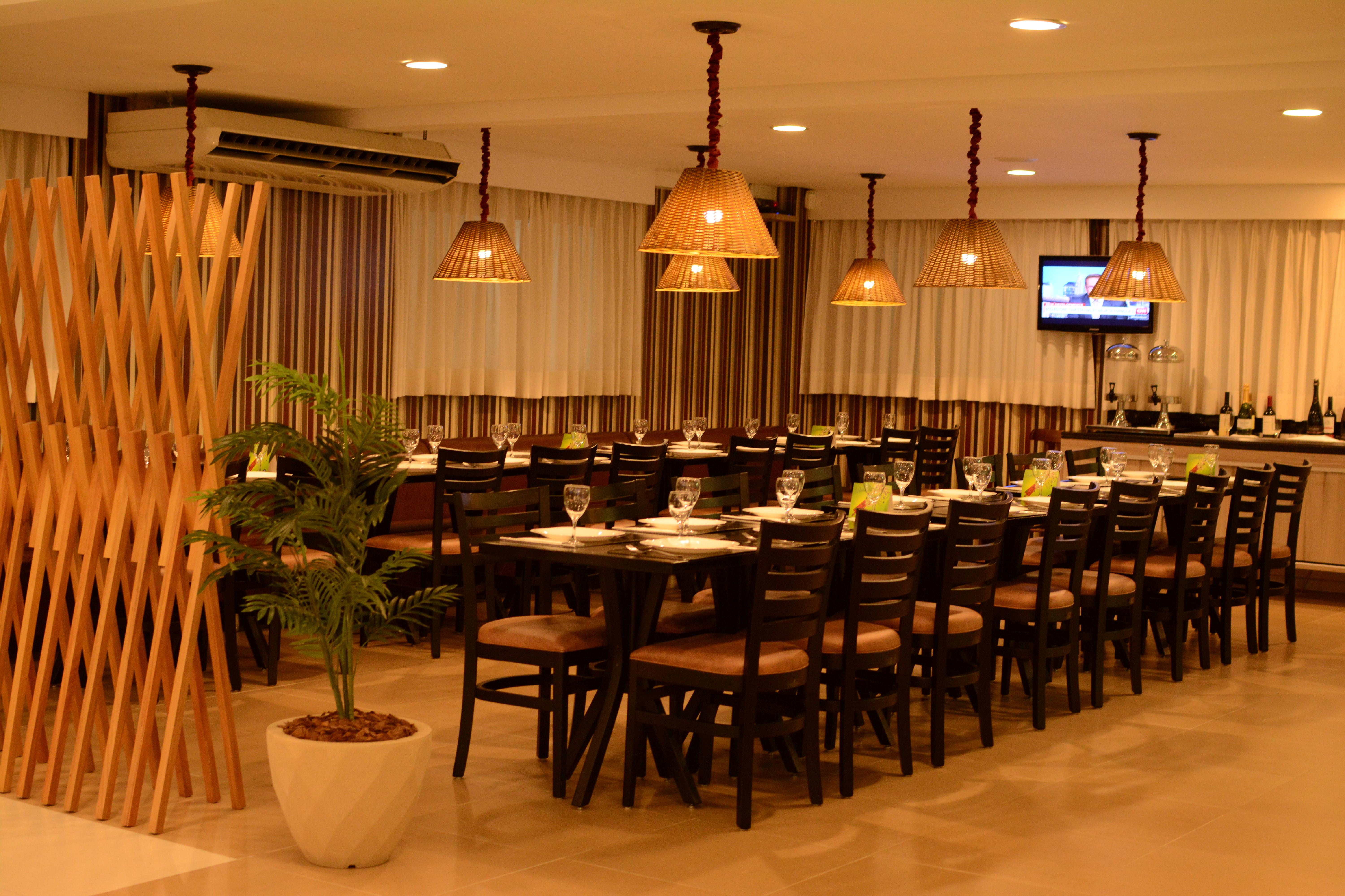ז'אבואטו דוס גוארראפס Hotel Anahi מראה חיצוני תמונה